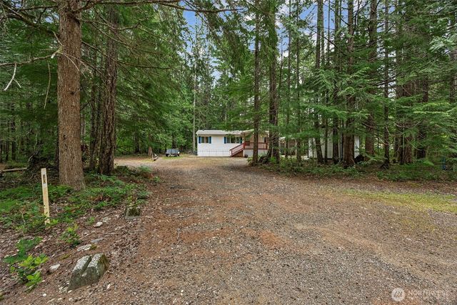 10 N Duckabush Drive W, Hoodsport, WA 98548