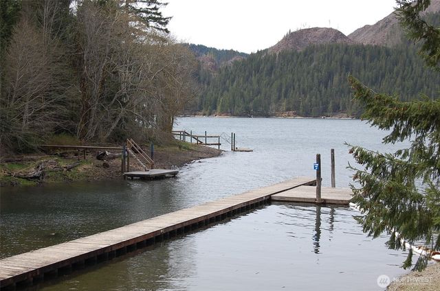 10 N Duckabush Drive W, Hoodsport, WA 98548