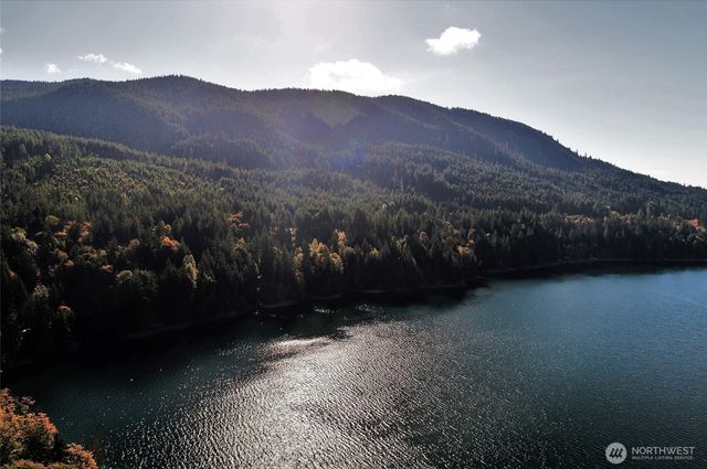10 N Duckabush Drive W, Hoodsport, WA 98548