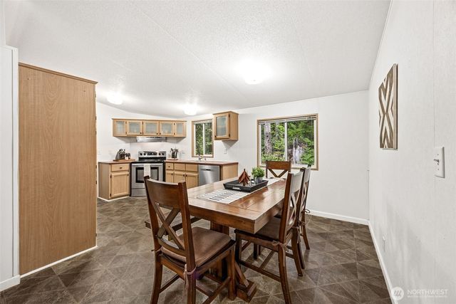 10 N Duckabush Drive W, Hoodsport, WA 98548