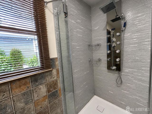 41 Harrison Street, Sayreville, NJ 08872