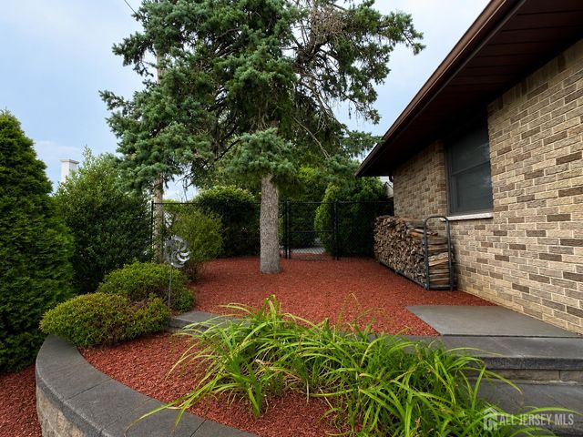 41 Harrison Street, Sayreville, NJ 08872