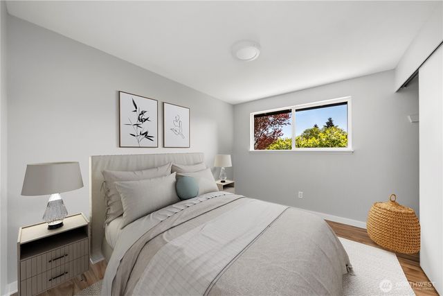9437 NE 126th Place, Kirkland, WA 98034