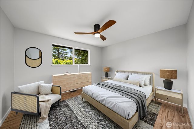 9437 NE 126th Place, Kirkland, WA 98034