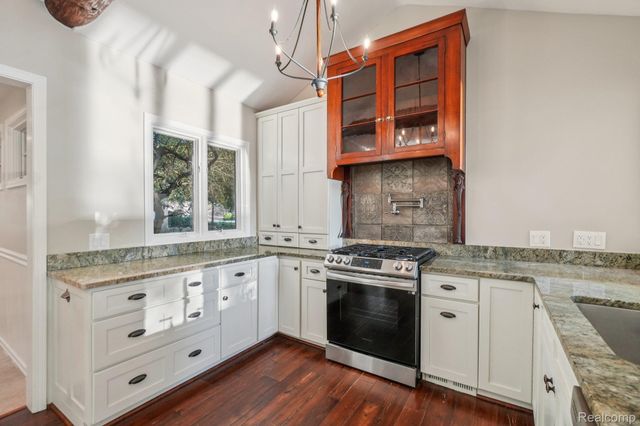 4123 Windiate Park Drive, Waterford Charter Township, MI 48329