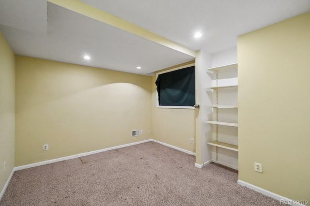 4123 Windiate Park Drive, Waterford Charter Township, MI 48329