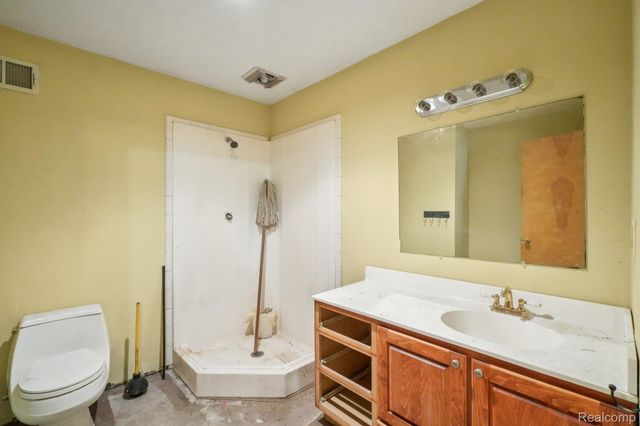 4123 Windiate Park Drive, Waterford Charter Township, MI 48329