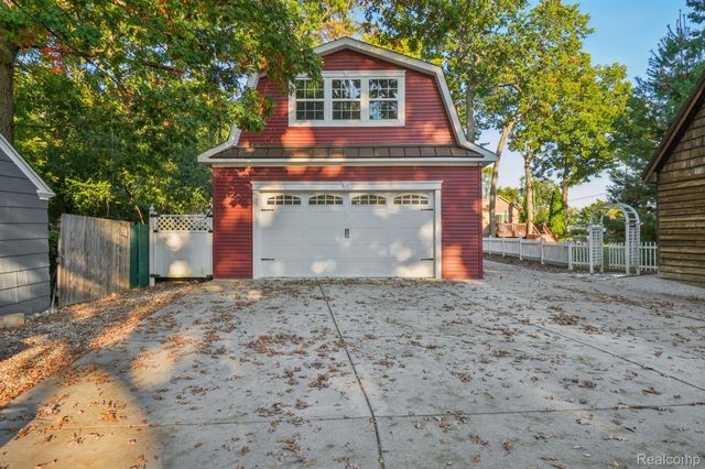 4123 Windiate Park Drive, Waterford Charter Township, MI 48329