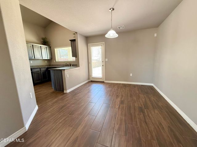 11257 Cielo Mar Drive, Socorro, TX 79927