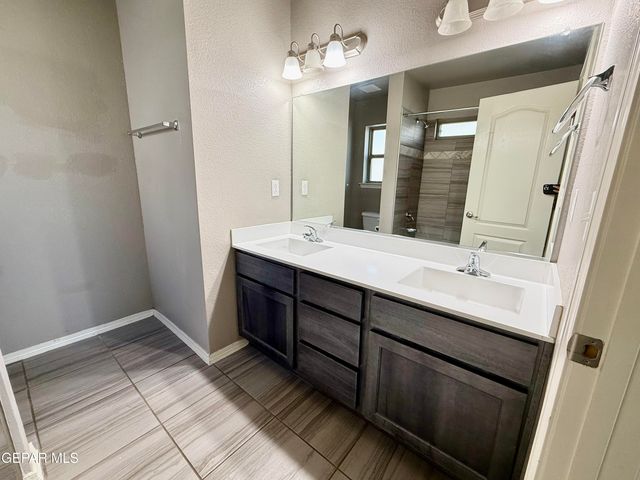 11257 Cielo Mar Drive, Socorro, TX 79927