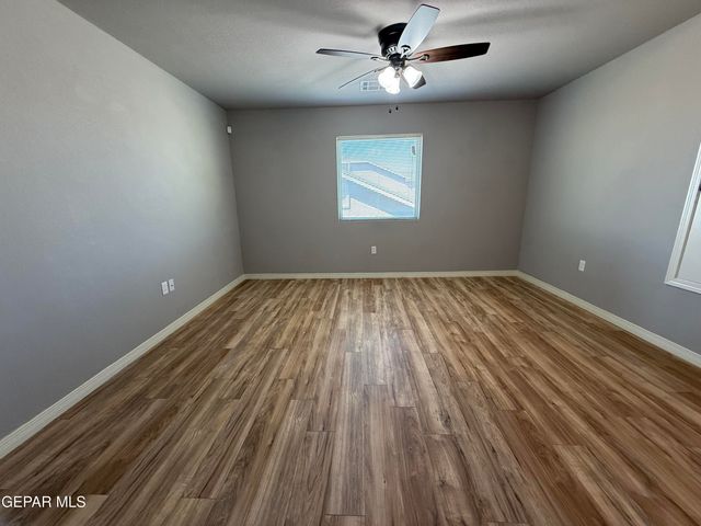 11257 Cielo Mar Drive, Socorro, TX 79927