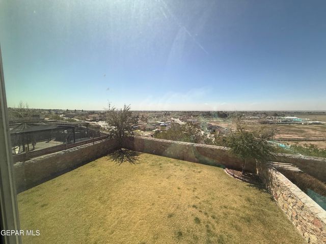 11257 Cielo Mar Drive, Socorro, TX 79927