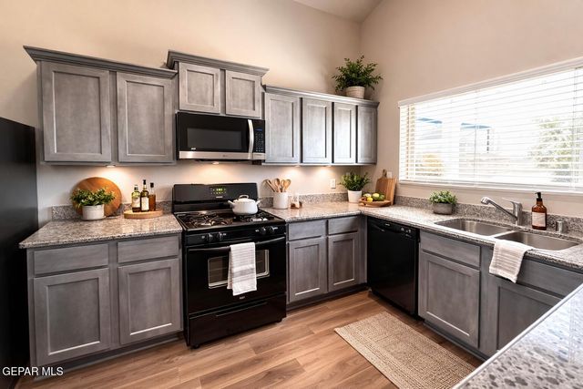 11257 Cielo Mar Drive, Socorro, TX 79927