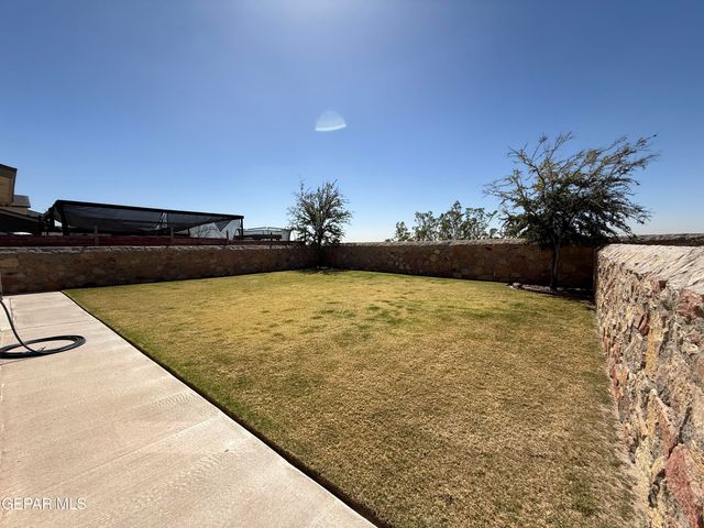 11257 Cielo Mar Drive, Socorro, TX 79927
