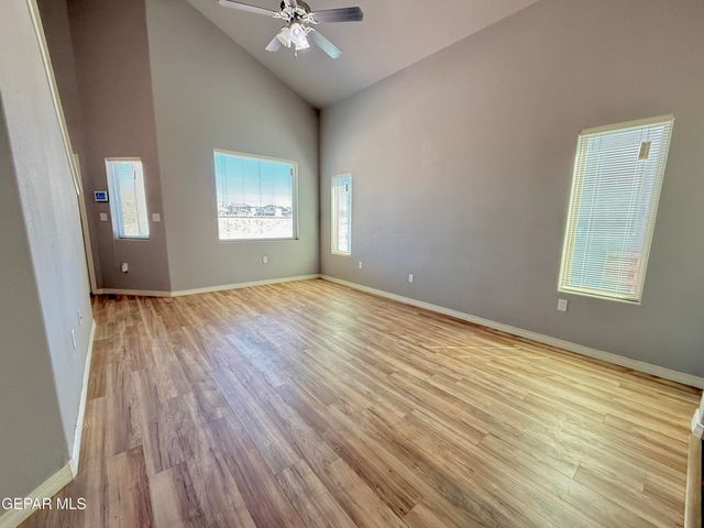11257 Cielo Mar Drive, Socorro, TX 79927
