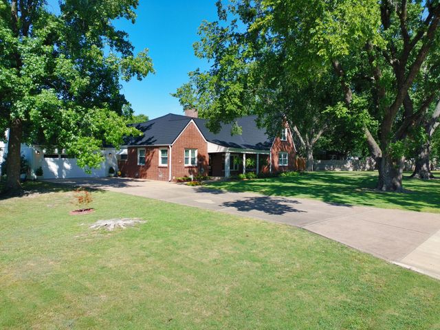 1815 N Grant Parkway, Miami, OK 74354