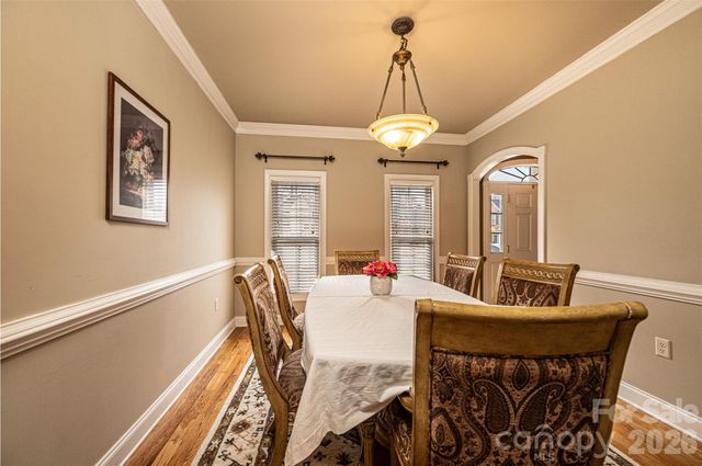 2640 Ironwood Drive, Hickory, NC 28602