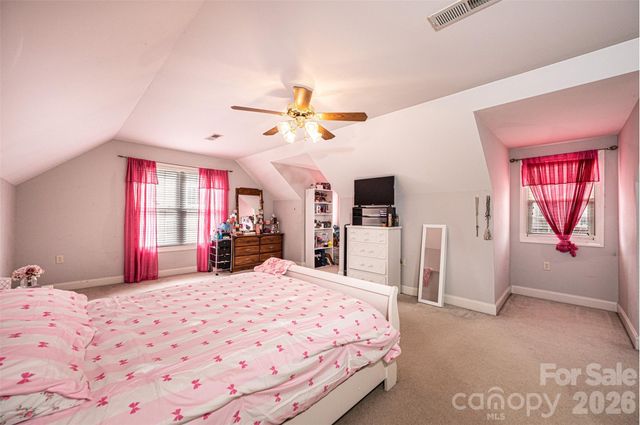 2640 Ironwood Drive, Hickory, NC 28602