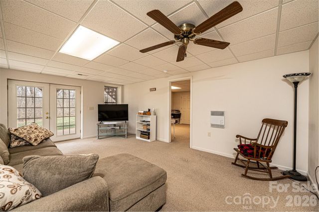 2640 Ironwood Drive, Hickory, NC 28602