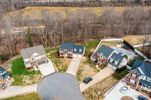 2640 Ironwood Drive, Hickory, NC 28602