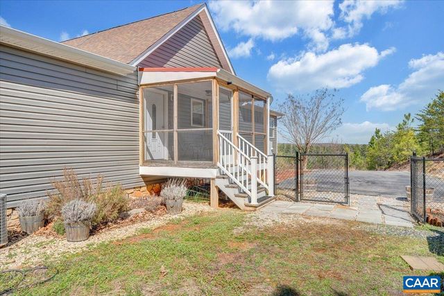 439 GARDNER FARM RD, Appomattox, VA 24522