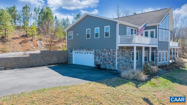 439 GARDNER FARM RD, Appomattox, VA 24522