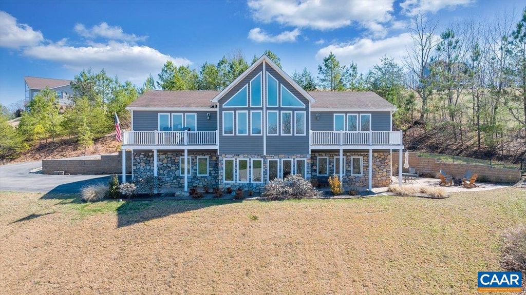 439 GARDNER FARM RD, Appomattox, VA 24522