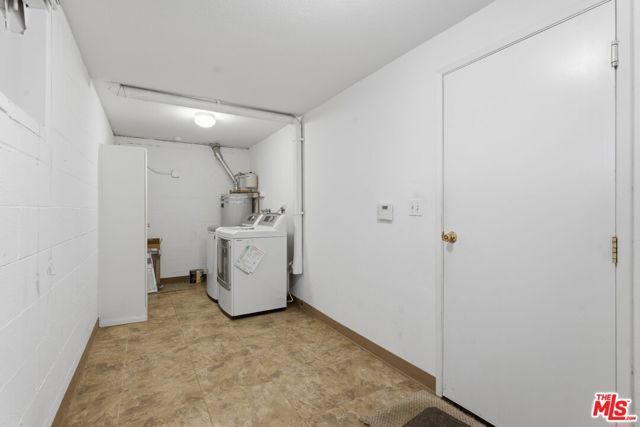 18550 Hatteras Street 45, Tarzana (los Angeles), CA 91356