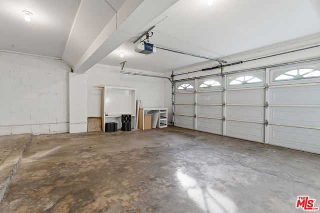 18550 Hatteras Street 45, Tarzana (los Angeles), CA 91356