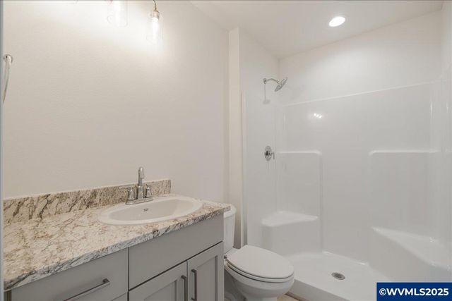 357 SE Kitzmiller Dr, Dallas, OR 97338