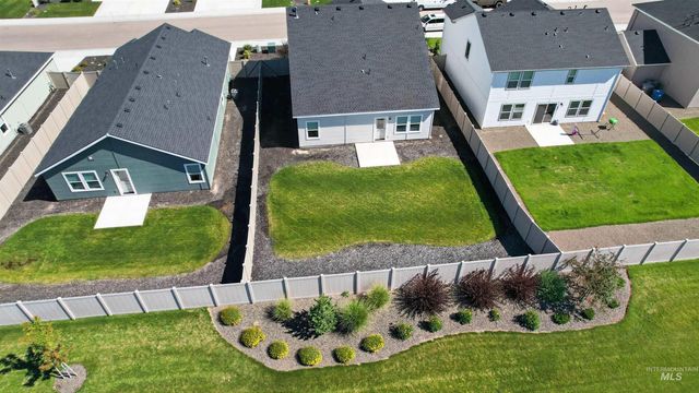 8589 E Love Ct, Nampa, ID 83687