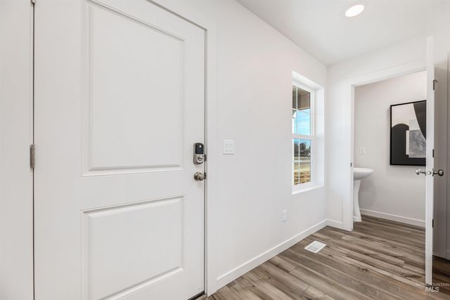 8589 E Love Ct, Nampa, ID 83687
