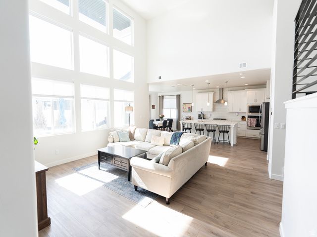 2537 2537 W. 3230, Syracuse, UT 84075