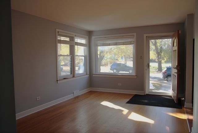 5721 N Northcott Avenue, Chicago, IL 60631