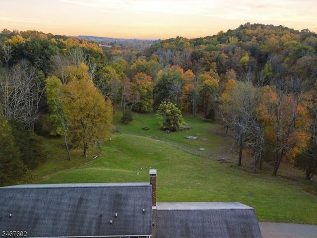 28 Beaver Run Rd, Lafayette Twp., NJ 07848