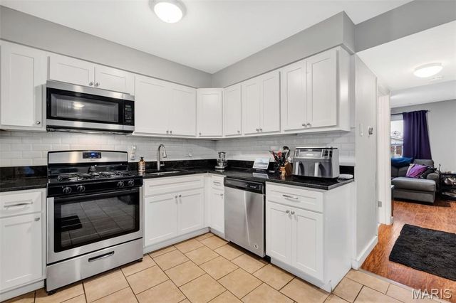 3426 Nebraska Avenue, St Louis, MO 63118