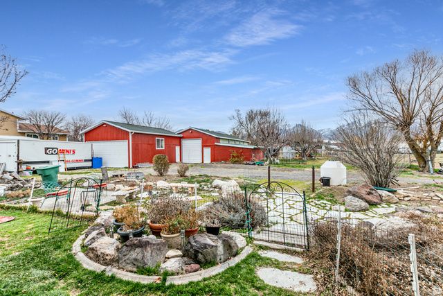 8701 S TEMPLE DR, West Jordan, UT 84088