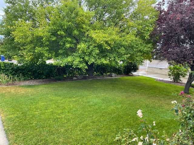 8701 S TEMPLE DR, West Jordan, UT 84088