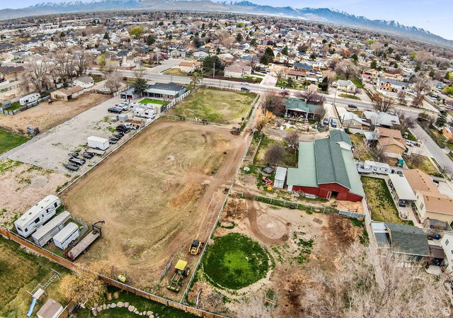 8701 S TEMPLE DR, West Jordan, UT 84088