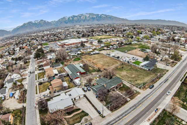 8701 S TEMPLE DR, West Jordan, UT 84088