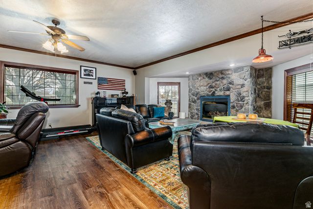 8701 S TEMPLE DR, West Jordan, UT 84088