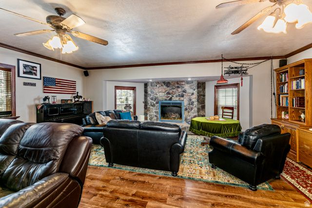 8701 S TEMPLE DR, West Jordan, UT 84088