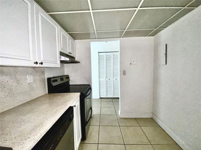 1805 Sans Souci Blvd 419, North Miami, FL 33181