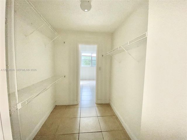 1805 Sans Souci Blvd 419, North Miami, FL 33181