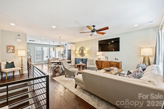 1531 Duckworth Avenue, Charlotte, NC 28208