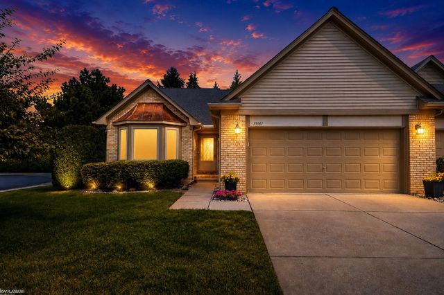 15341 Pebble Pointe Drive, Clinton Twp, MI 48038