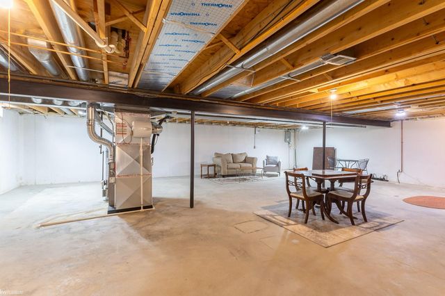 15341 Pebble Pointe Drive, Clinton Twp, MI 48038