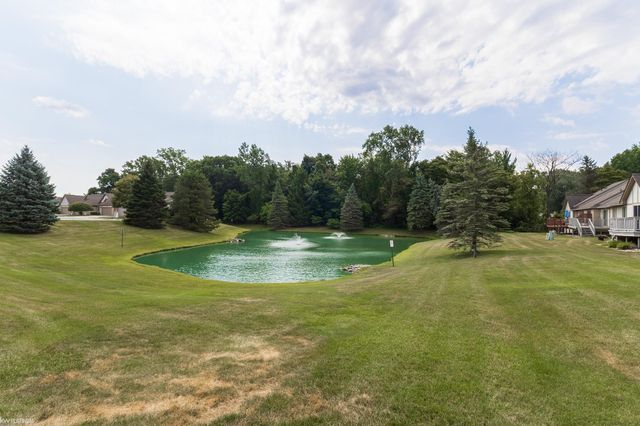 15341 Pebble Pointe Drive, Clinton Twp, MI 48038