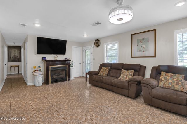 2848 Normandy Drive, Horn Lake, MS 38637