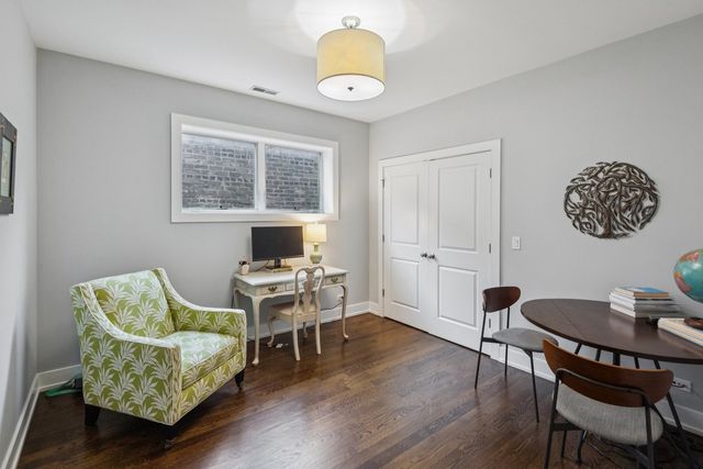 1011 N WOLCOTT Avenue 2N, Chicago, IL 60622